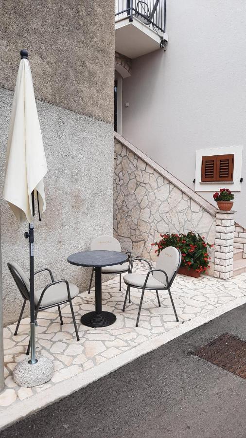 Apartmani Muzic Orlec Ngoại thất bức ảnh